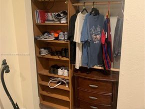 321 SW 76th Ter, North Lauderdale FL 33068