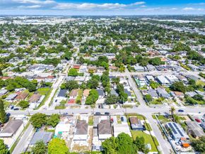 3022 NW 95th St, Miami FL 33147
