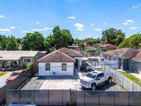 3022 NW 95th St, Miami FL 33147