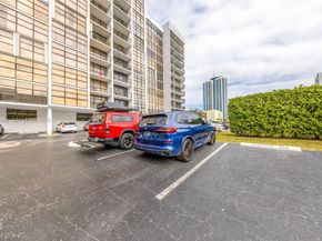 600 Parkview Dr 1114, Hallandale Beach FL 33009