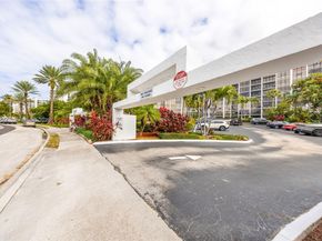 600 Parkview Dr 1114, Hallandale Beach FL 33009
