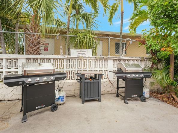 221 SE 9th Ave 211, Pompano Beach FL 33060