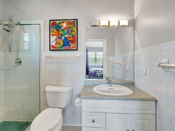 221 SE 9th Ave 211, Pompano Beach FL 33060