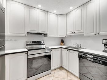 221 SE 9th Ave