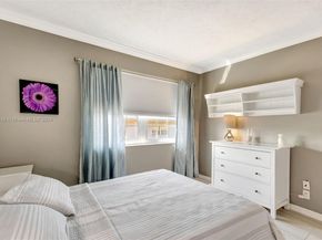 221 SE 9th Ave 211, Pompano Beach FL 33060