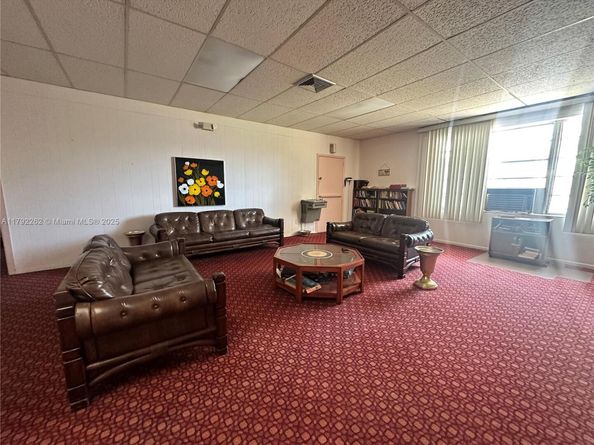50 NW 204th St 24, Miami Gardens FL 33169