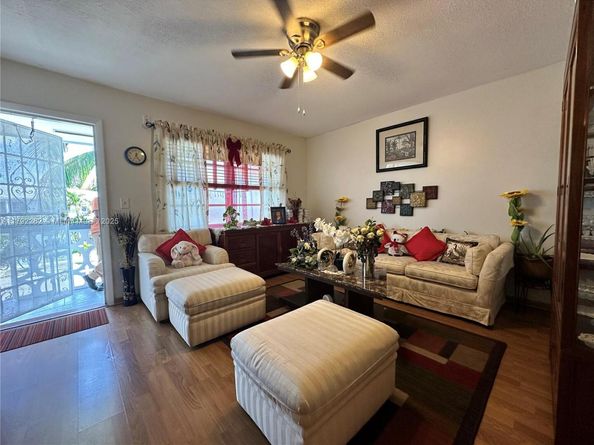 50 NW 204th St 24, Miami Gardens FL 33169