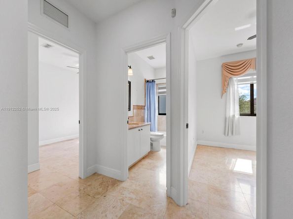 15871 SW 141st St, Miami FL 33196