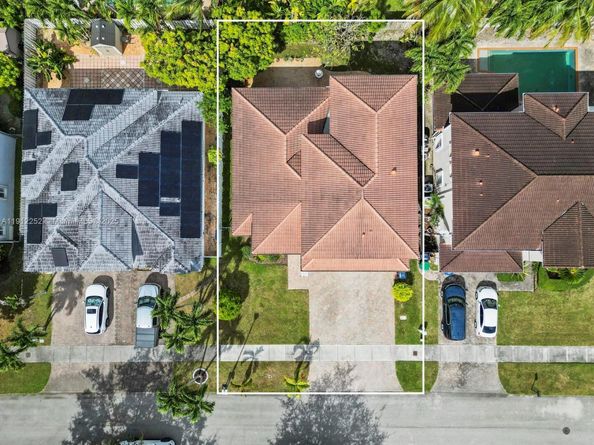 15871 SW 141st St, Miami FL 33196