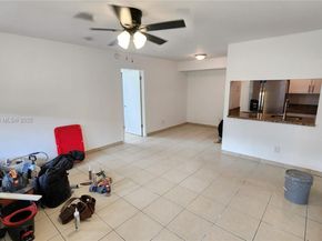 10031 Winding Lake Rd 201, Sunrise FL 33351