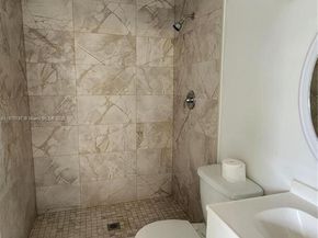 10031 Winding Lake Rd 201, Sunrise FL 33351