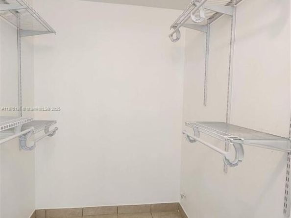 10031 Winding Lake Rd 201, Sunrise FL 33351