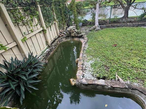 6742 SW 157th Ct, Miami FL 33193