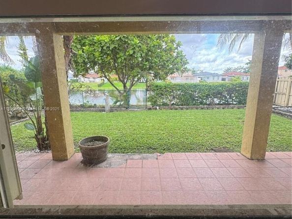 6742 SW 157th Ct, Miami FL 33193