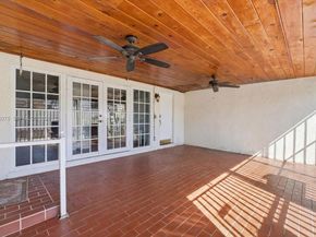 10133 NW 5th Ter 36, Miami FL 33172