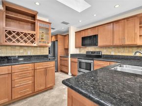201 Dunwoody Ln 1787, Hollywood FL 33021