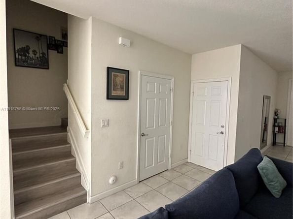 11472 SW 252nd Ter, Homestead FL 33032