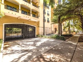 20 Calabria Ave 505, Coral Gables FL 33134