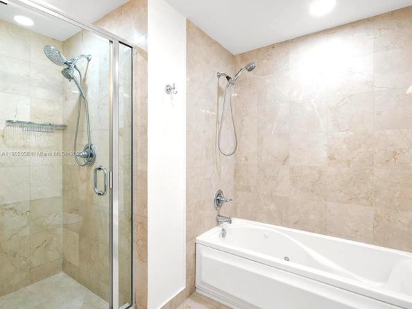 20 Calabria Ave 505, Coral Gables FL 33134