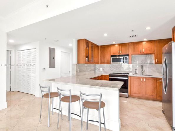 20 Calabria Ave 505, Coral Gables FL 33134
