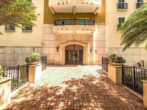 20 Calabria Ave 505, Coral Gables FL 33134