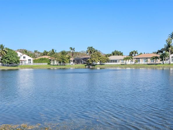 5312 SW 34th Way, Hollywood FL 33312