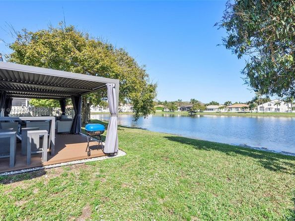5312 SW 34th Way, Hollywood FL 33312