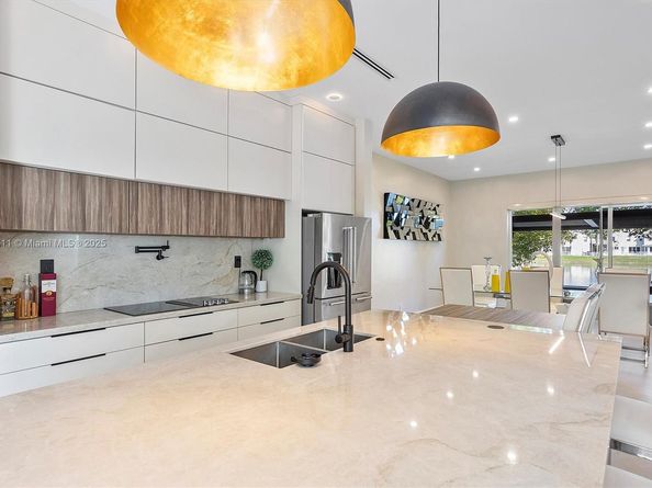 5312 SW 34th Way, Hollywood FL 33312