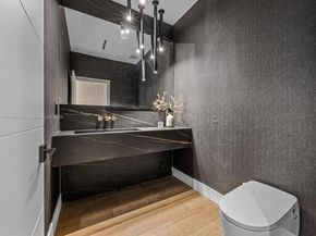 7910 Los Pinos Cir, Coral Gables FL 33143