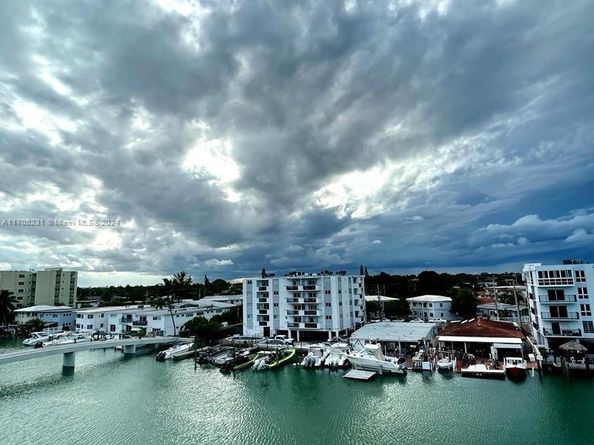 8100 Byron Ave 504, Miami Beach FL 33141