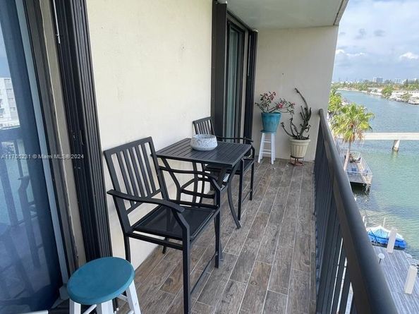 8100 Byron Ave 504, Miami Beach FL 33141