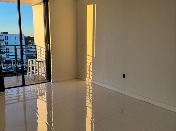 8100 Byron Ave 504, Miami Beach FL 33141
