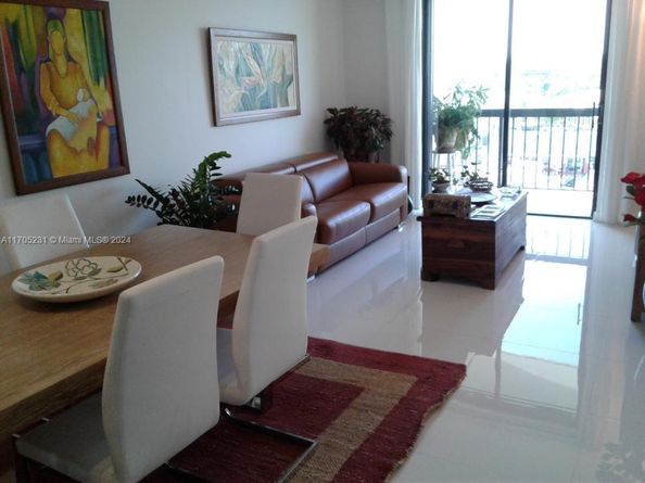 8100 Byron Ave 504, Miami Beach FL 33141