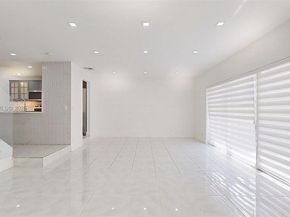 8212 NW 8th Pl 2, Plantation FL 33324