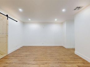 8212 NW 8th Pl 2, Plantation FL 33324