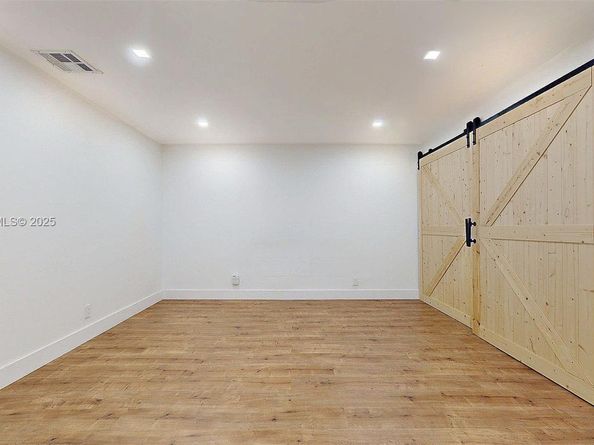 8212 NW 8th Pl 2, Plantation FL 33324