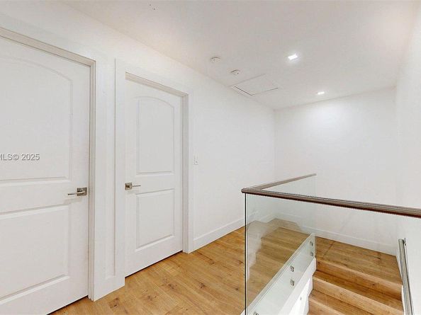 8212 NW 8th Pl 2, Plantation FL 33324