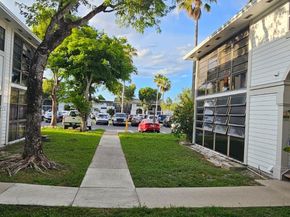 18965 NW 62nd Ave 202, Hialeah FL 33015