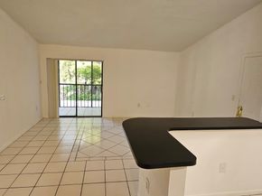 18965 NW 62nd Ave 202, Hialeah FL 33015