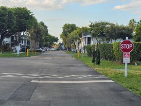 18965 NW 62nd Ave 202, Hialeah FL 33015