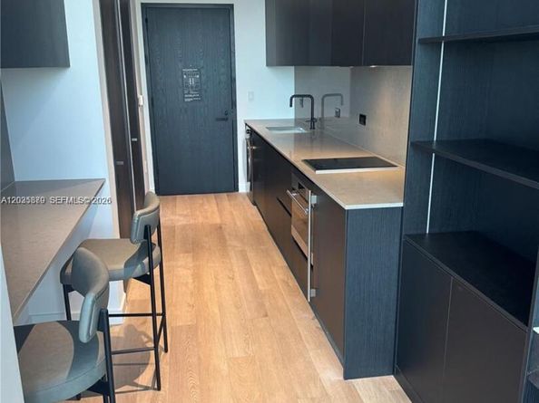 20 NE 11 3303A, Miami FL 33132