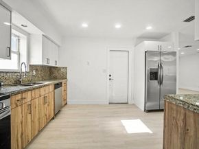 770 NW 38th St, Oakland Park FL 33309