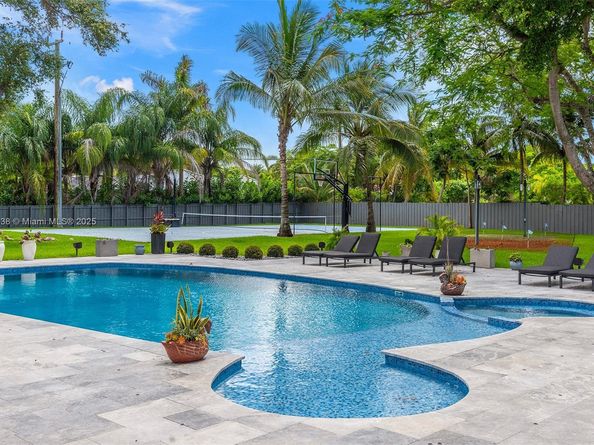 13600 SW 67th Ave, Palmetto Bay FL 33158
