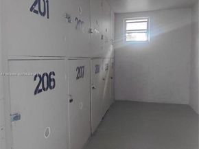 Undisclosed Address #A11902960, Davie FL 33324