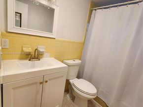 1100 NE 9th Ave 203, Fort Lauderdale FL 33304