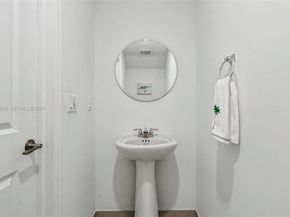 4303 Hammock Grove Dr, Lake Worth FL 33467