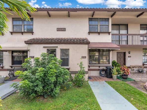12242 SW 16th Ter L106, Miami FL 33175