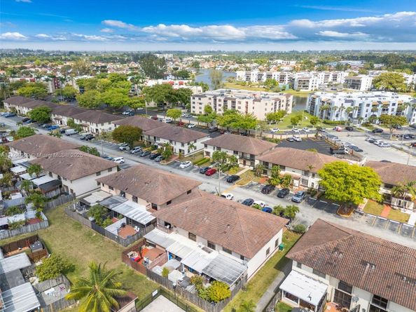 12242 SW 16th Ter L106, Miami FL 33175