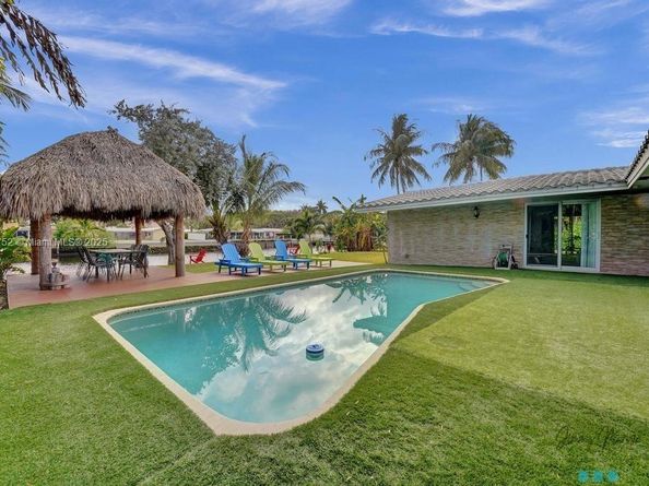 410 SW 18th, Pompano Beach FL 33060