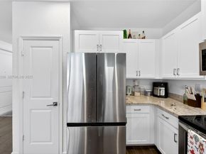 1420 SE 24th Ter, Homestead FL 33035